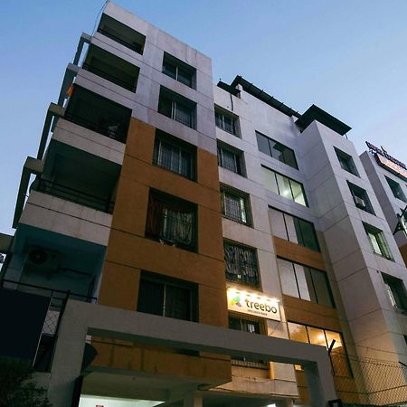فندق Treebo Empire Executive Premium, Hinjewadi هنجاودي المظهر الخارجي الصورة