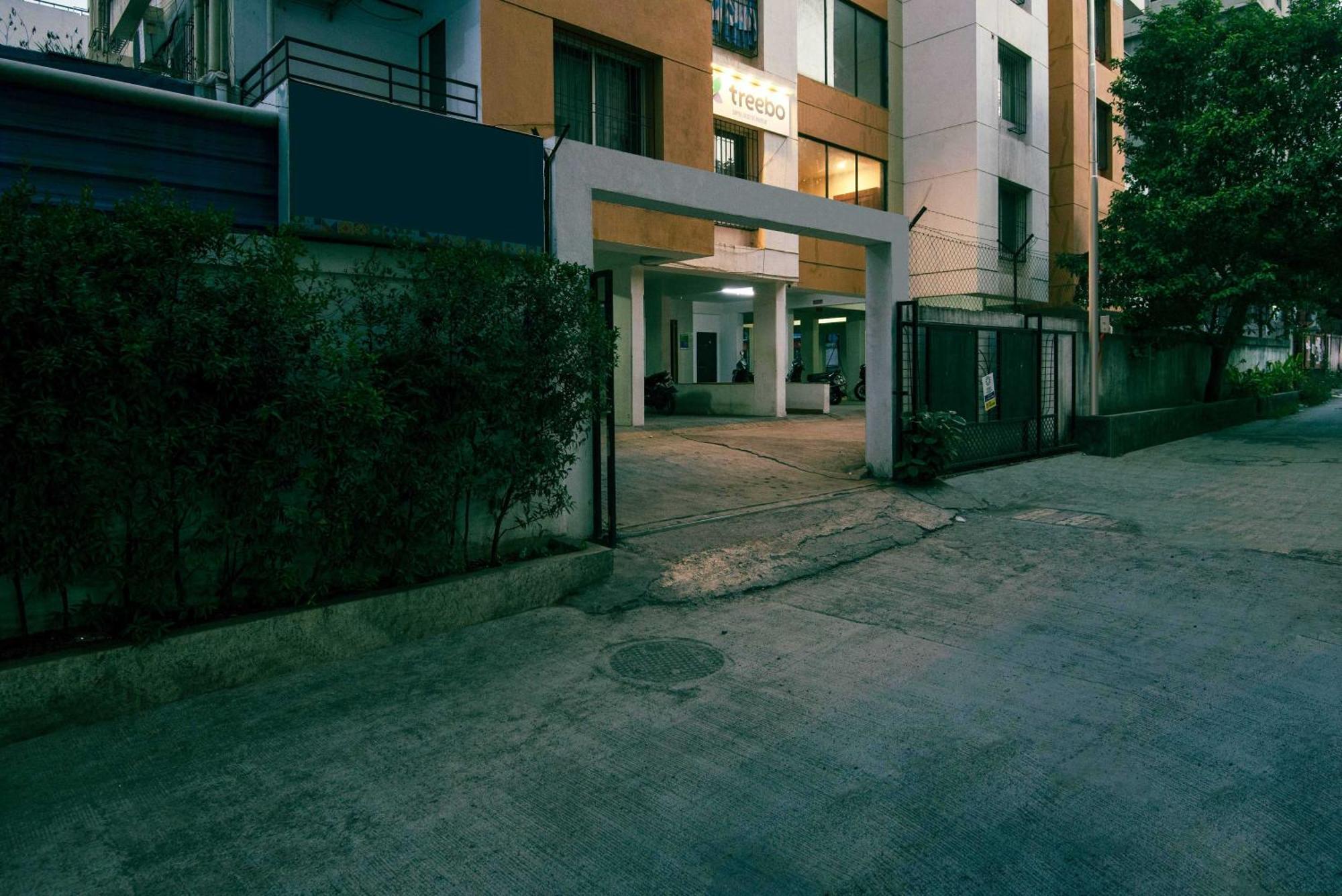 فندق Treebo Empire Executive Premium, Hinjewadi هنجاودي المظهر الخارجي الصورة